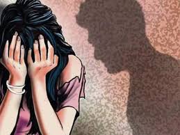 शोषण:- नौकरी का झांसा देकर युवती के साथ बनाता रहा शारीरिक संबंध