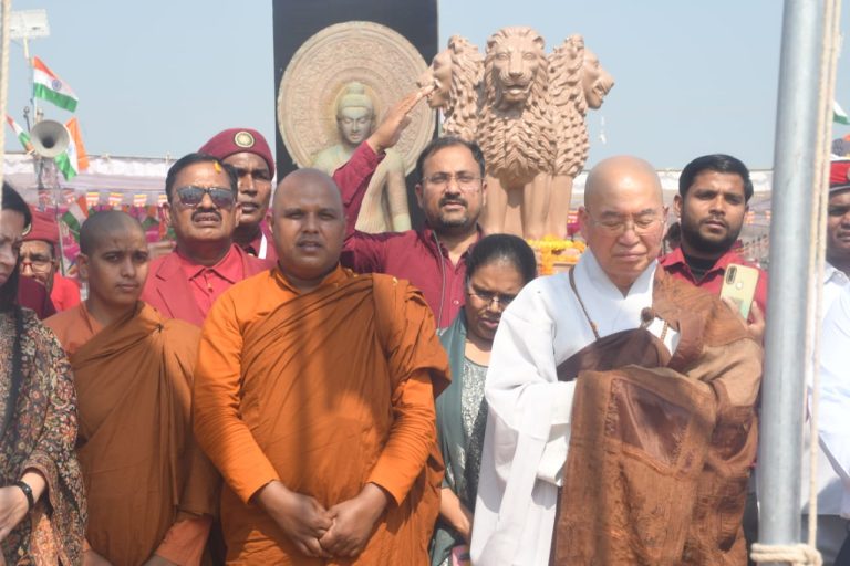 रंगा रंग कार्यक्रम के साथ सम्पन्न हुआ लटिया महोत्सव