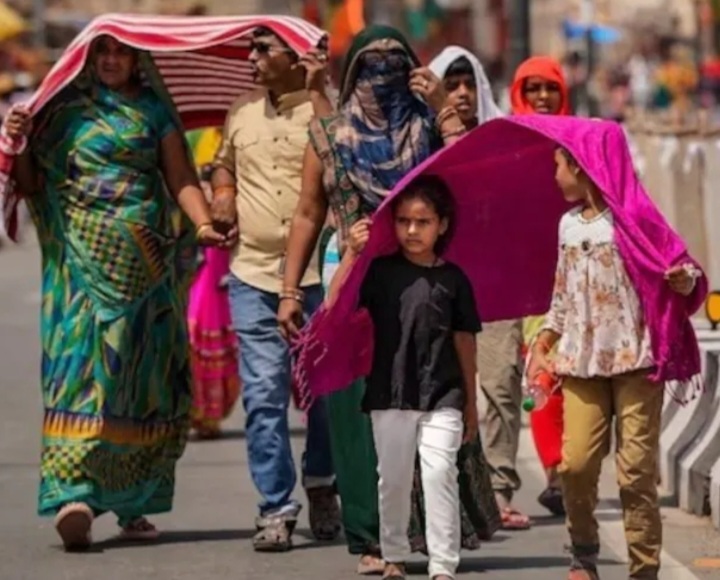 लोगों को अब सताएगी भीषण गर्मी, दिल्ली और यूपी समेत 7 राज्यों में हीटवेव का अलर्ट, रातें भी बेहद गर्म होंगी।
